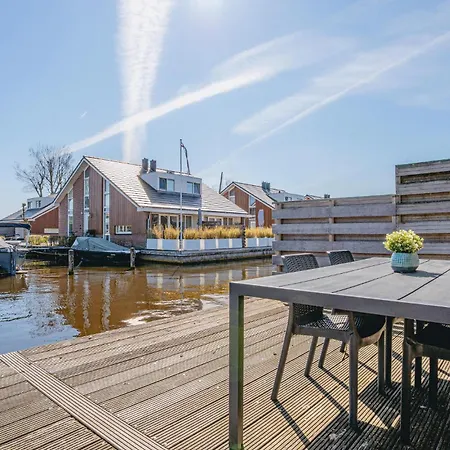 Holiday home In With Wifi Uitgeest