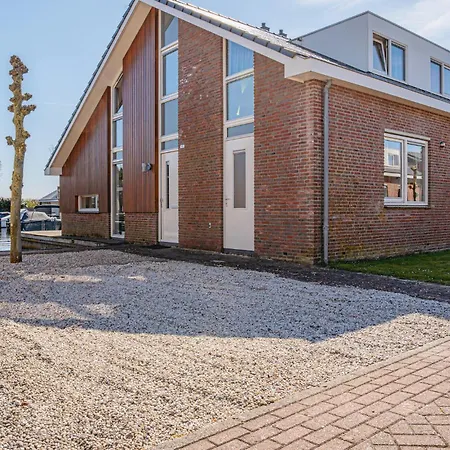 Holiday home In With Wifi *